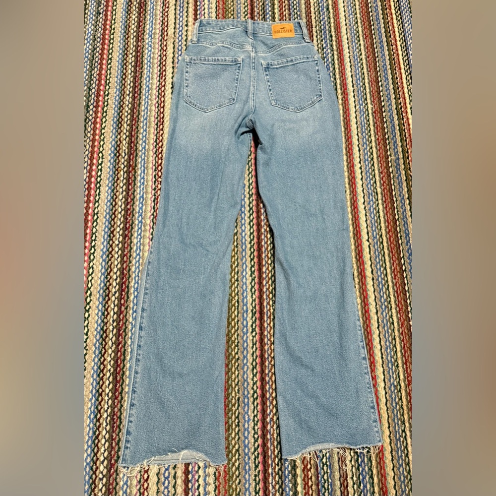 Hollister Light Blue Distressed Ultra High Rise Dad Straight Leg Jeans - 00/24R - Picture 4 of 7